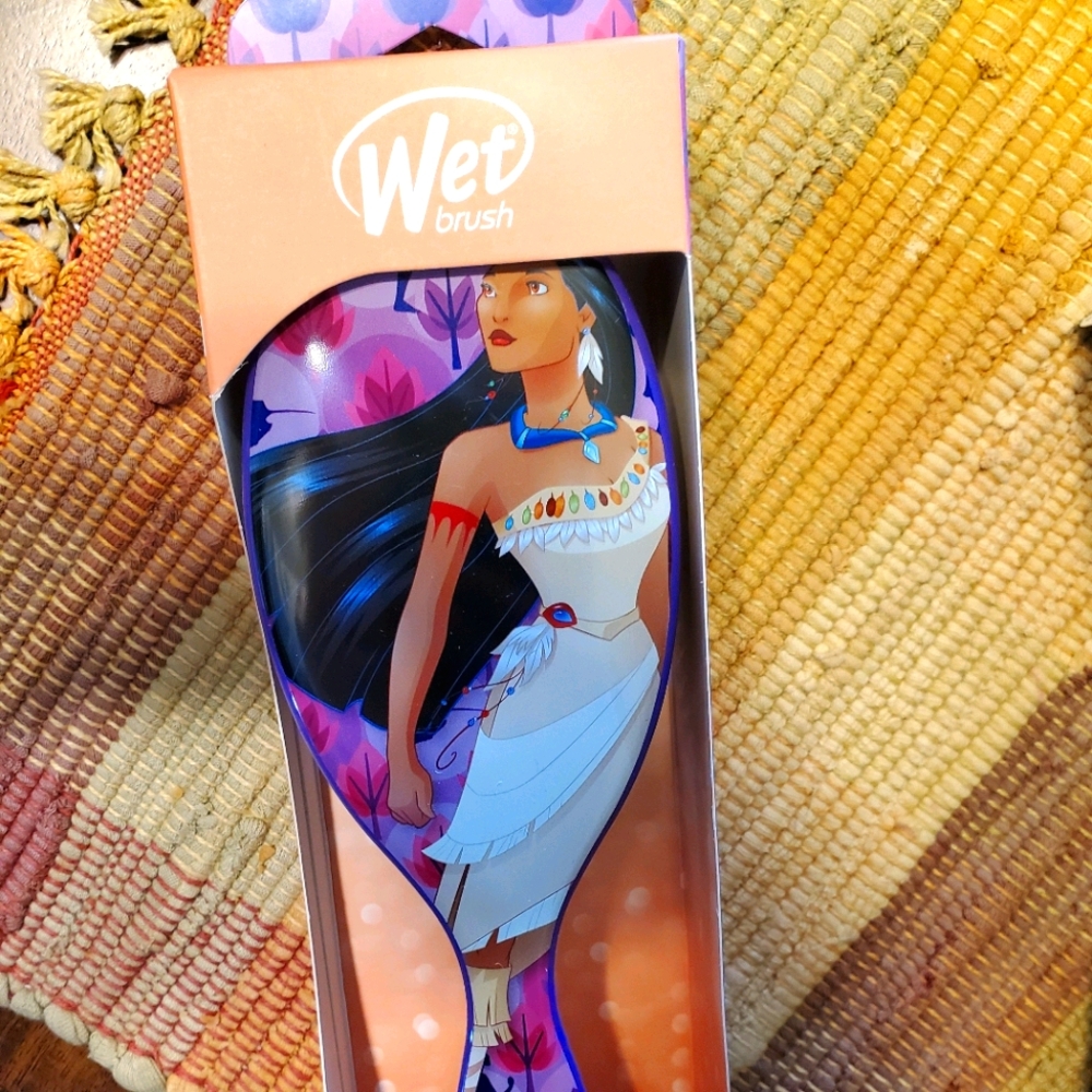 Pocahontas WetBrush